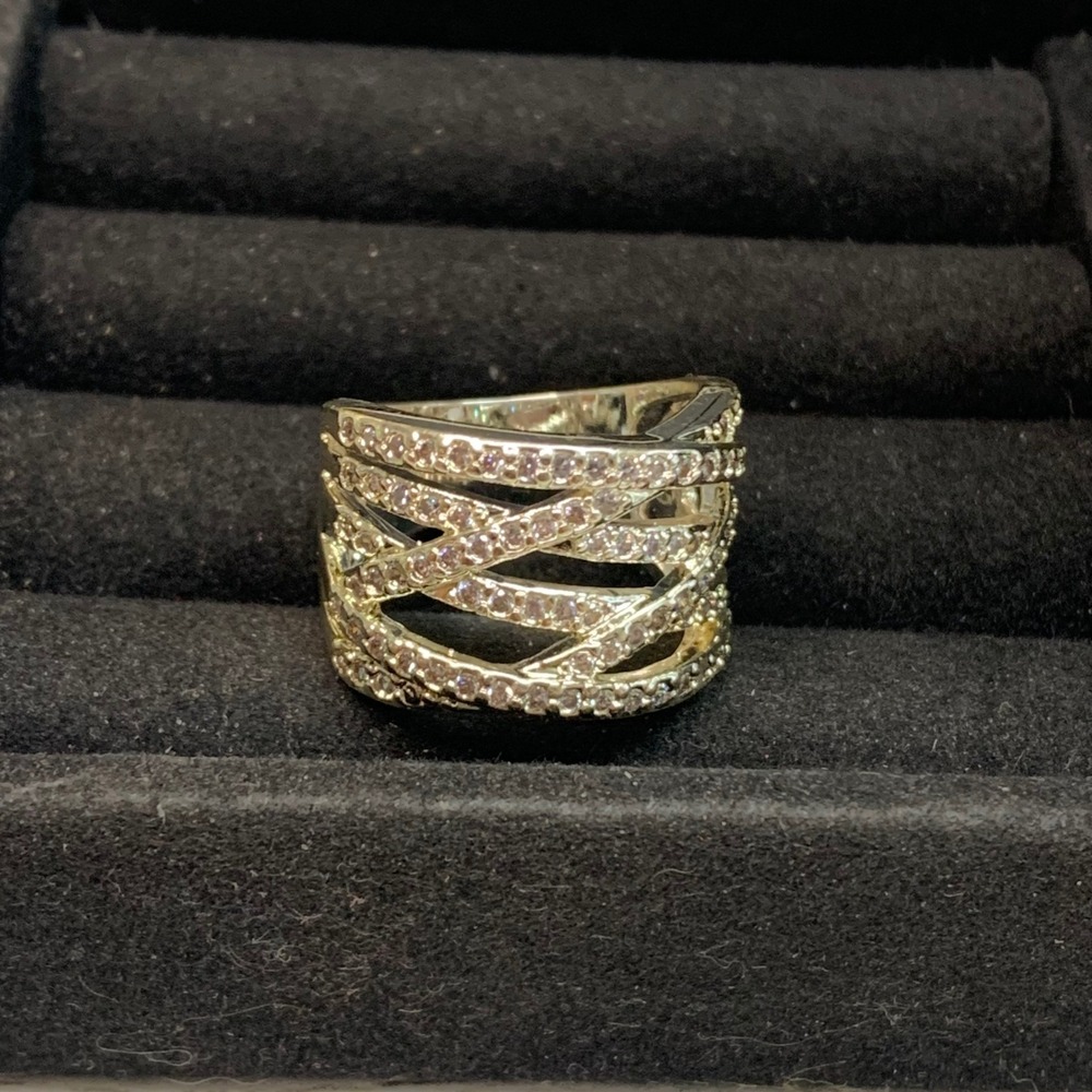 Silver Tone Criss Cross Lattice Pavé Crystal Wide Band Statement Ring Size 7.25